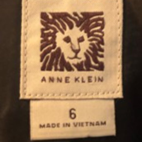 Anne Klein Velvet Blazer - Picture 2 of 4